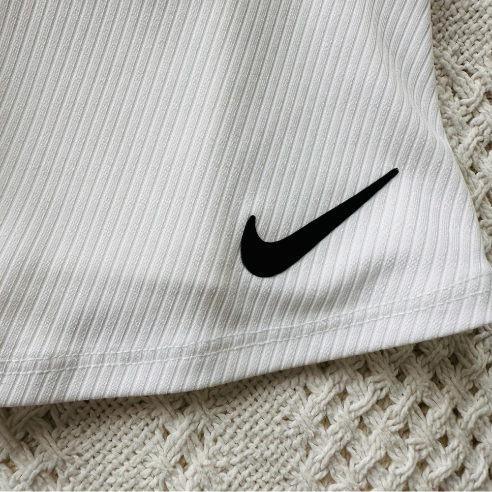 Nike white Tennis Skirt - Picture 7 of 11